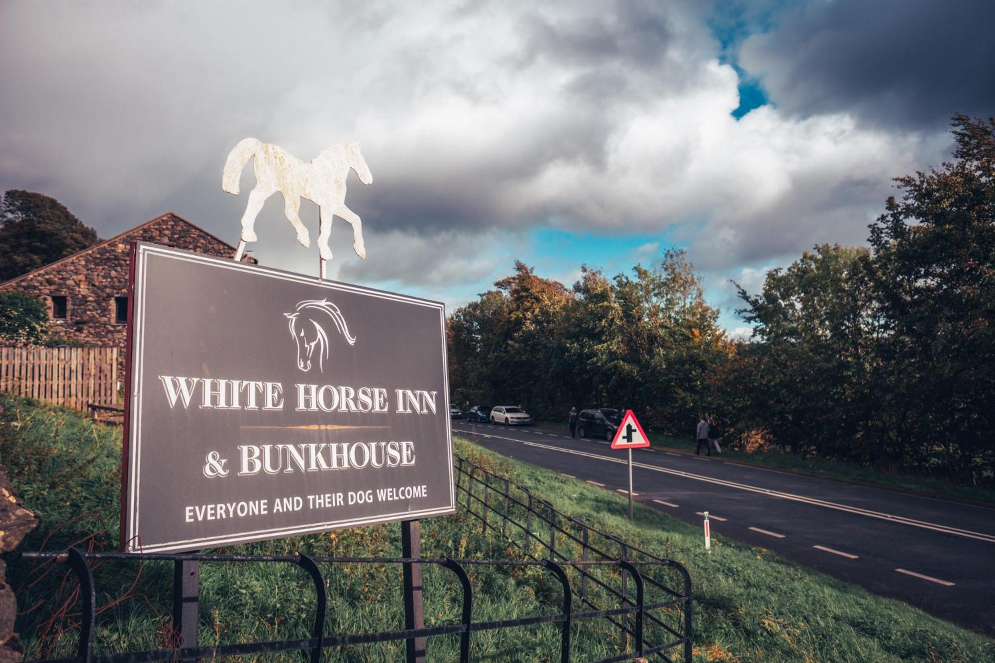 The White Horse Bunkhouse Hostel *